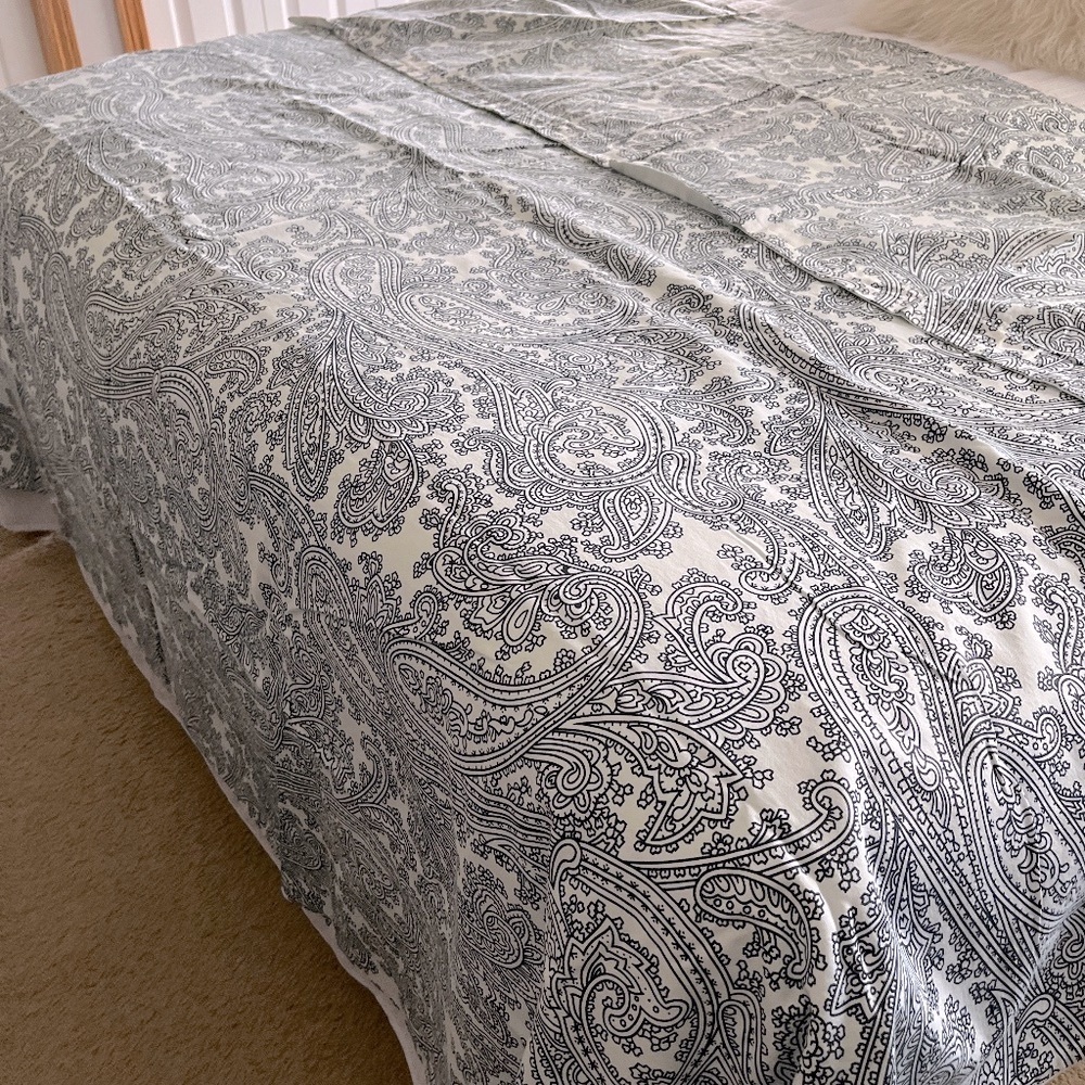 Paisley Queen Duvet Cover & Shams